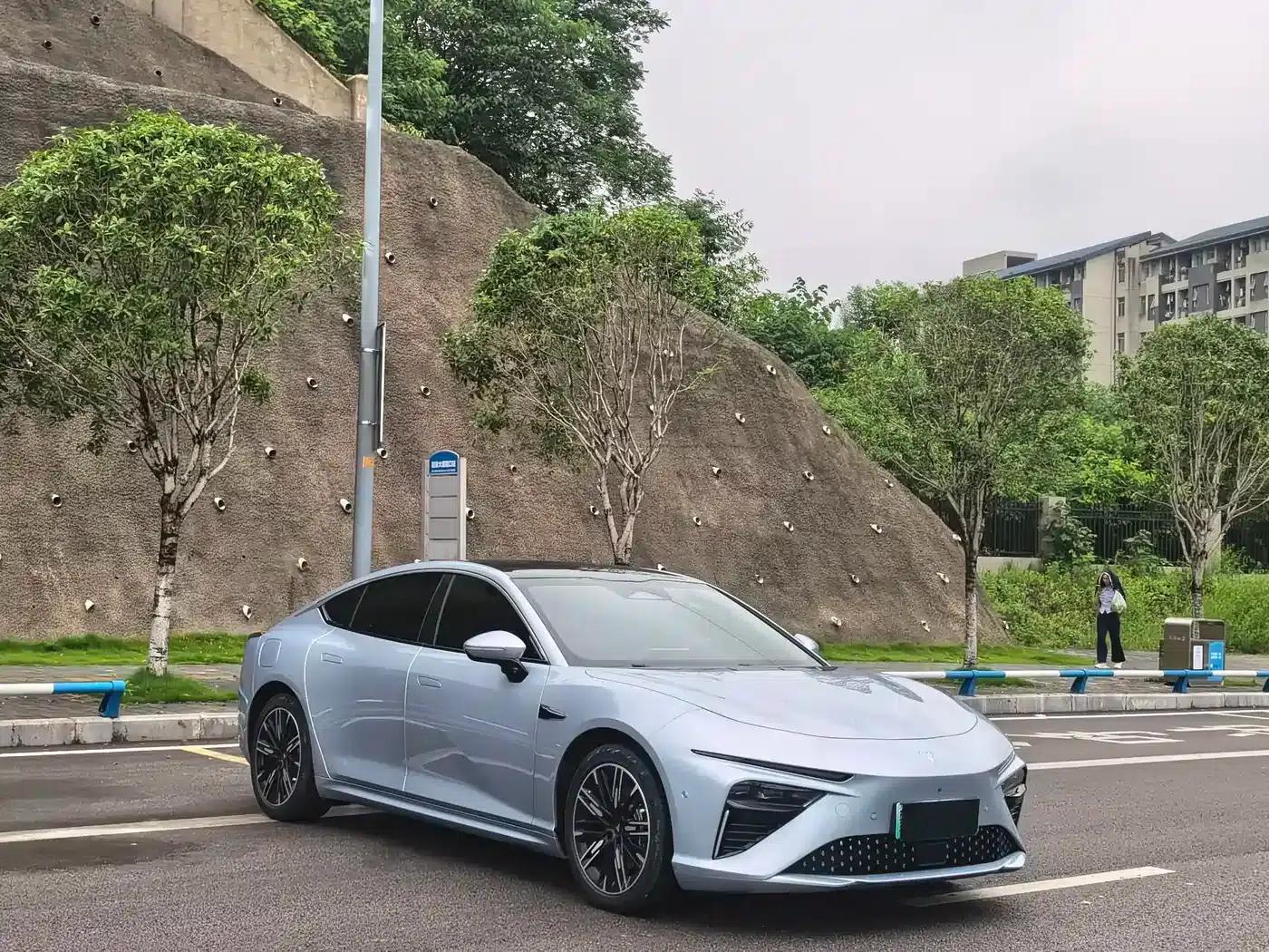 Nezha S 2022 Range Extended Edition, 1160km, Rear-Wheel Drive Mid-Range Version — миниатюра 3