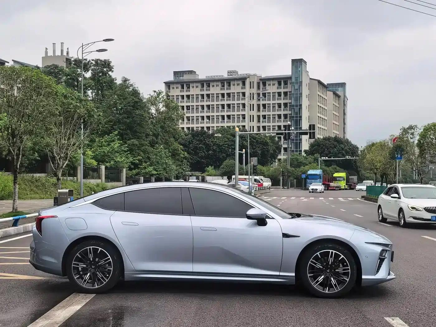 Nezha S 2022 Range Extended Edition, 1160km, Rear-Wheel Drive Mid-Range Version — миниатюра 4