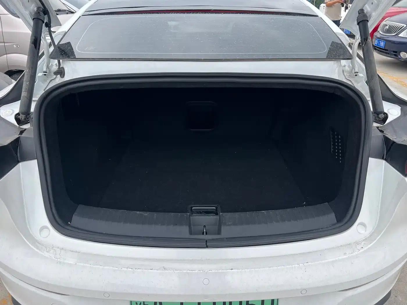 Nezha S 2022 Range Extended Version 1160km Rear-Wheel Drive Large Version — миниатюра 11