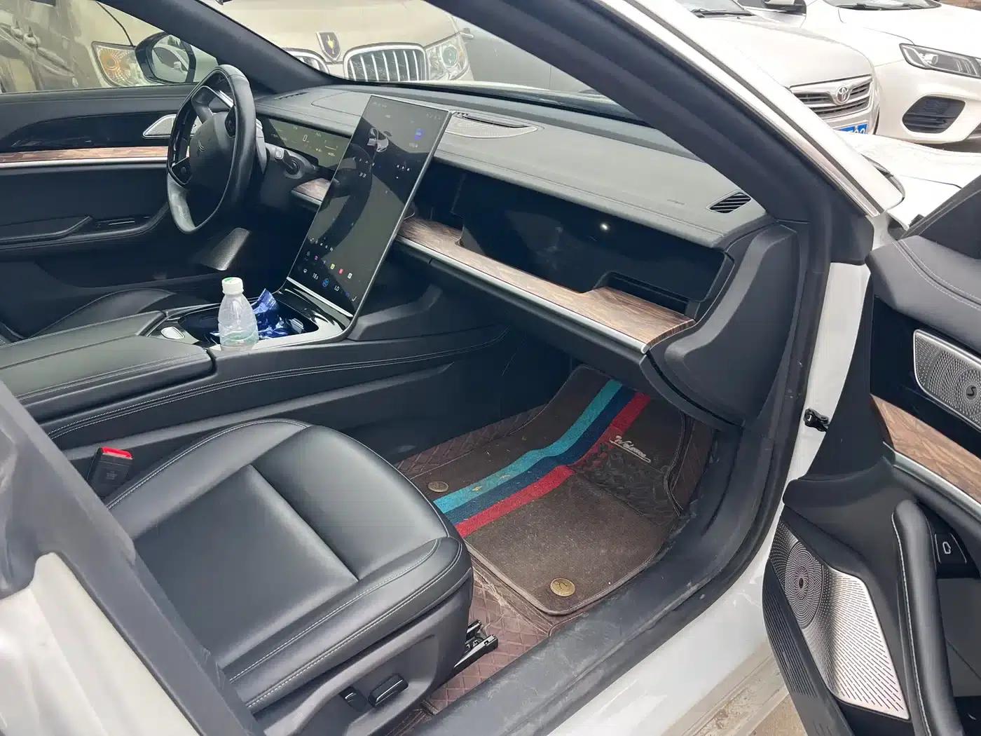 Nezha S 2022 Range Extended Version 1160km Rear-Wheel Drive Large Version — миниатюра 3