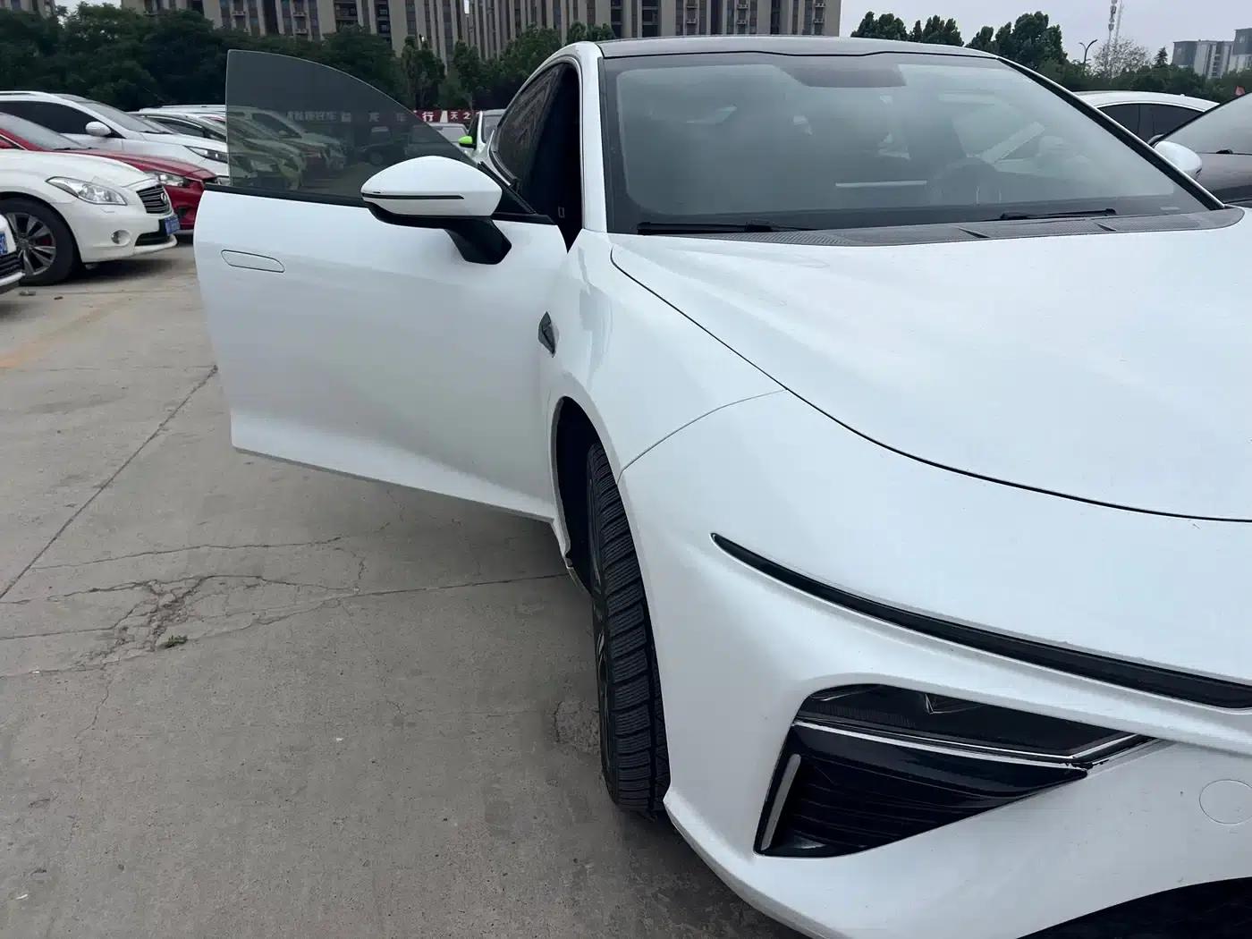 Nezha S 2022 Range Extended Version 1160km Rear-Wheel Drive Large Version — миниатюра 4