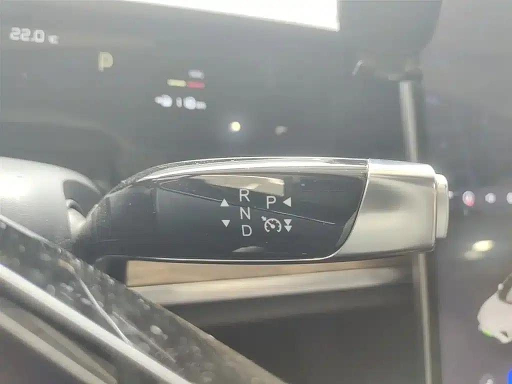Nezha S 2024 Pure Electric 520km Rear-Wheel Drive Lite Edition — миниатюра 14