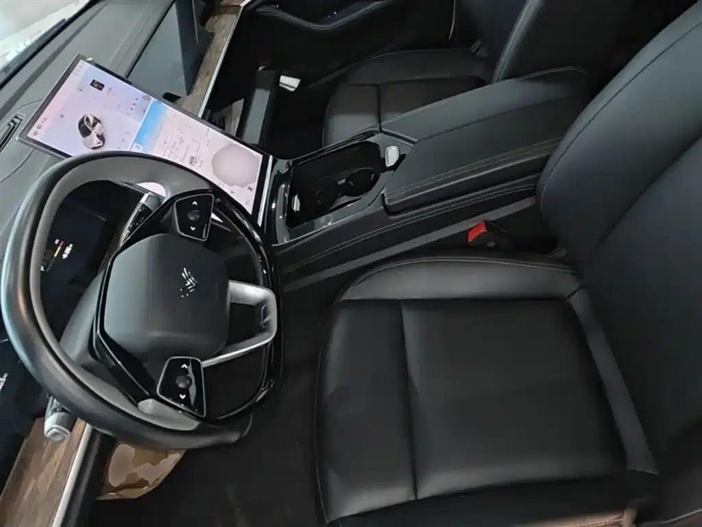 Nezha S 2023 Pure Electric 520km Rear-Wheel Drive Lite Edition — миниатюра 15