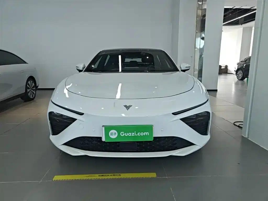 Nezha S 2023 Pure Electric 520km Rear-Wheel Drive Lite Edition — миниатюра 3