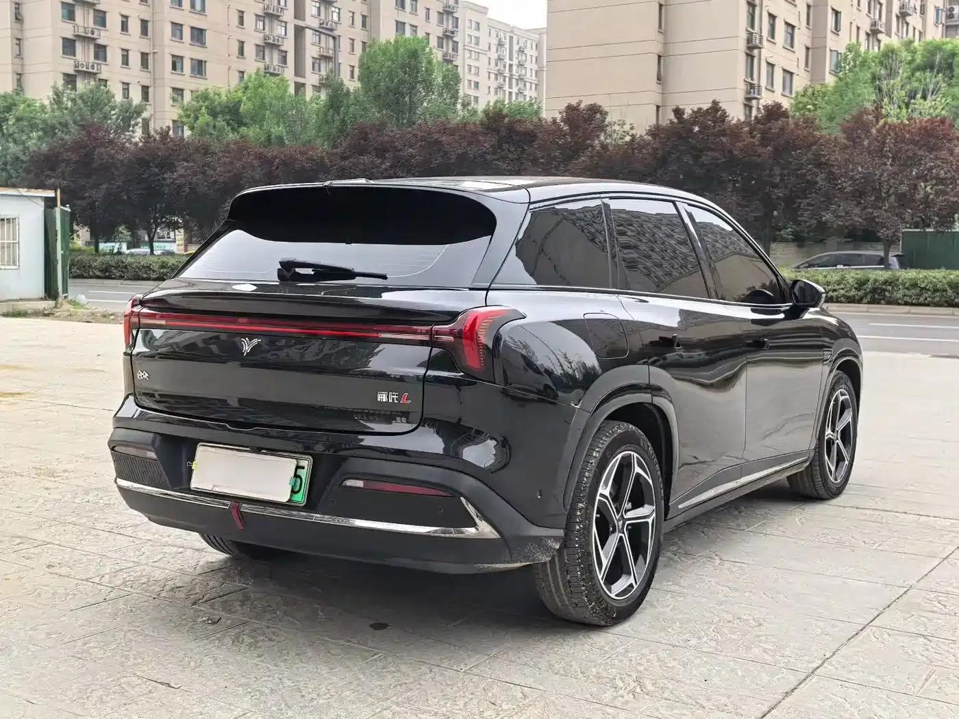 Nezha L 2024 Range Extender 310 Flash Charge Red Edition — миниатюра 9