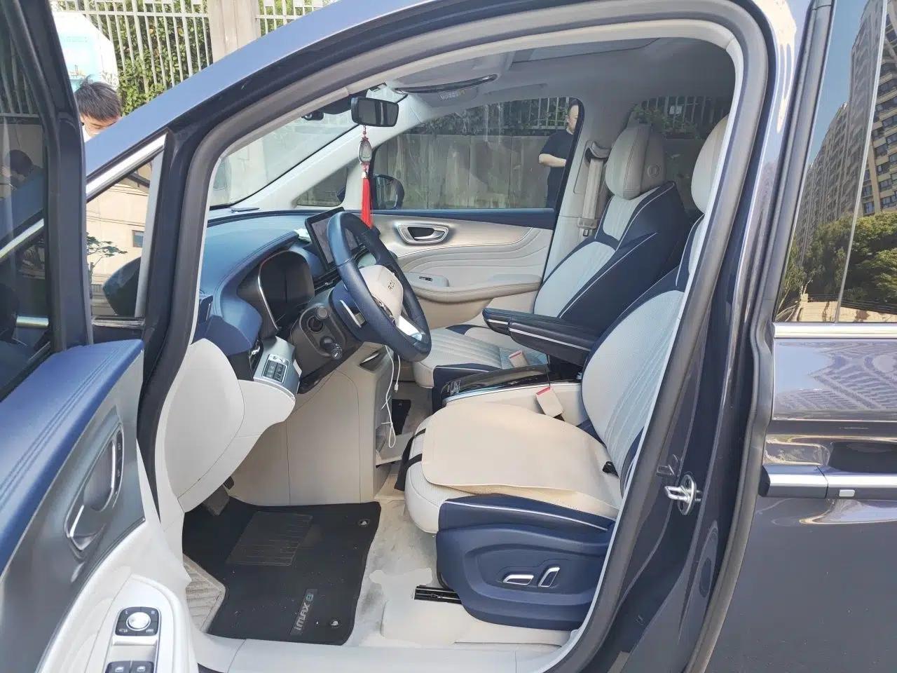 Roewe iMAX8 2022 400TGI Prestige Edition — миниатюра 16