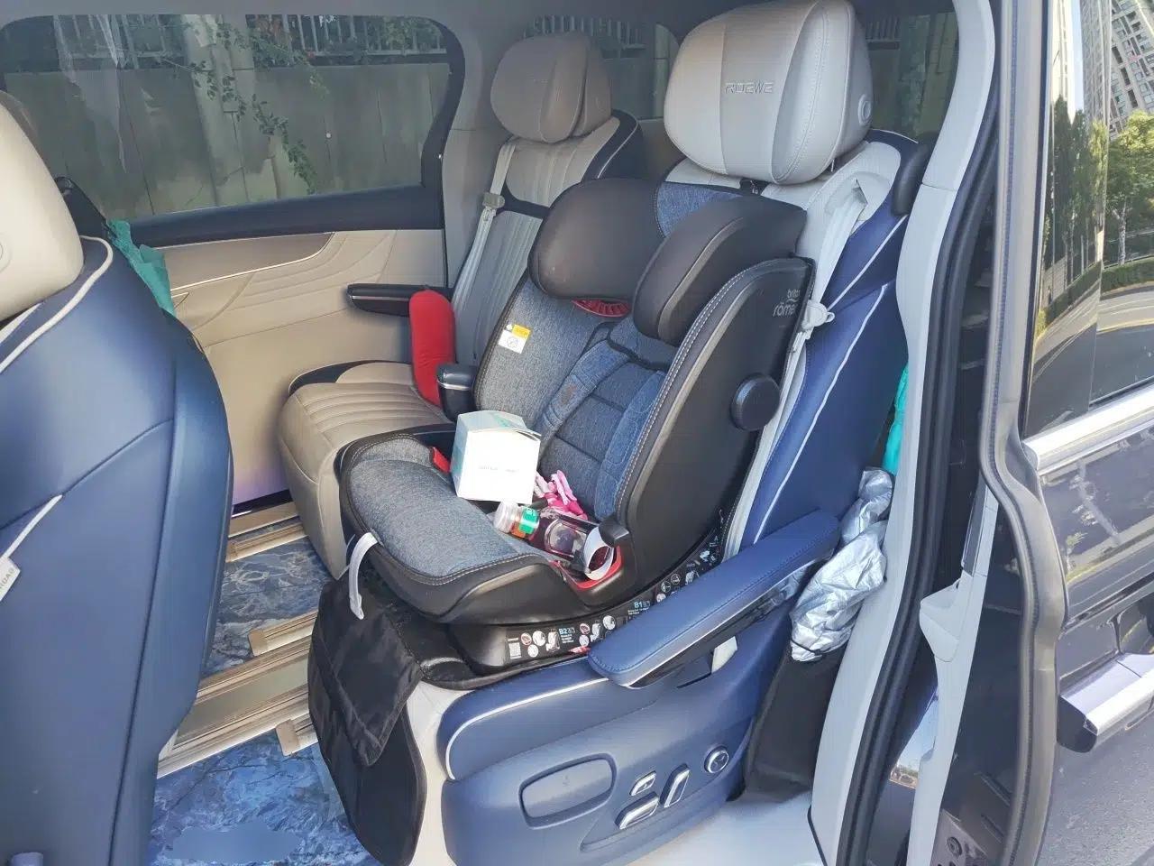 Roewe iMAX8 2022 400TGI Prestige Edition — миниатюра 18