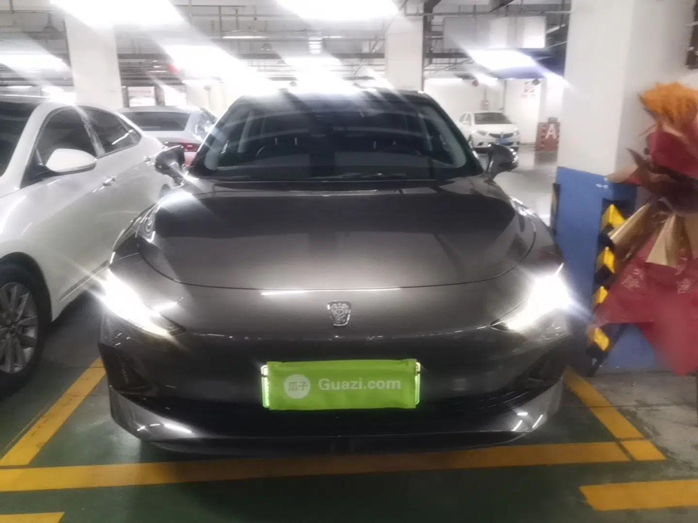 Roewe D7 2023 DMH 125km Excellence Edition — миниатюра 2