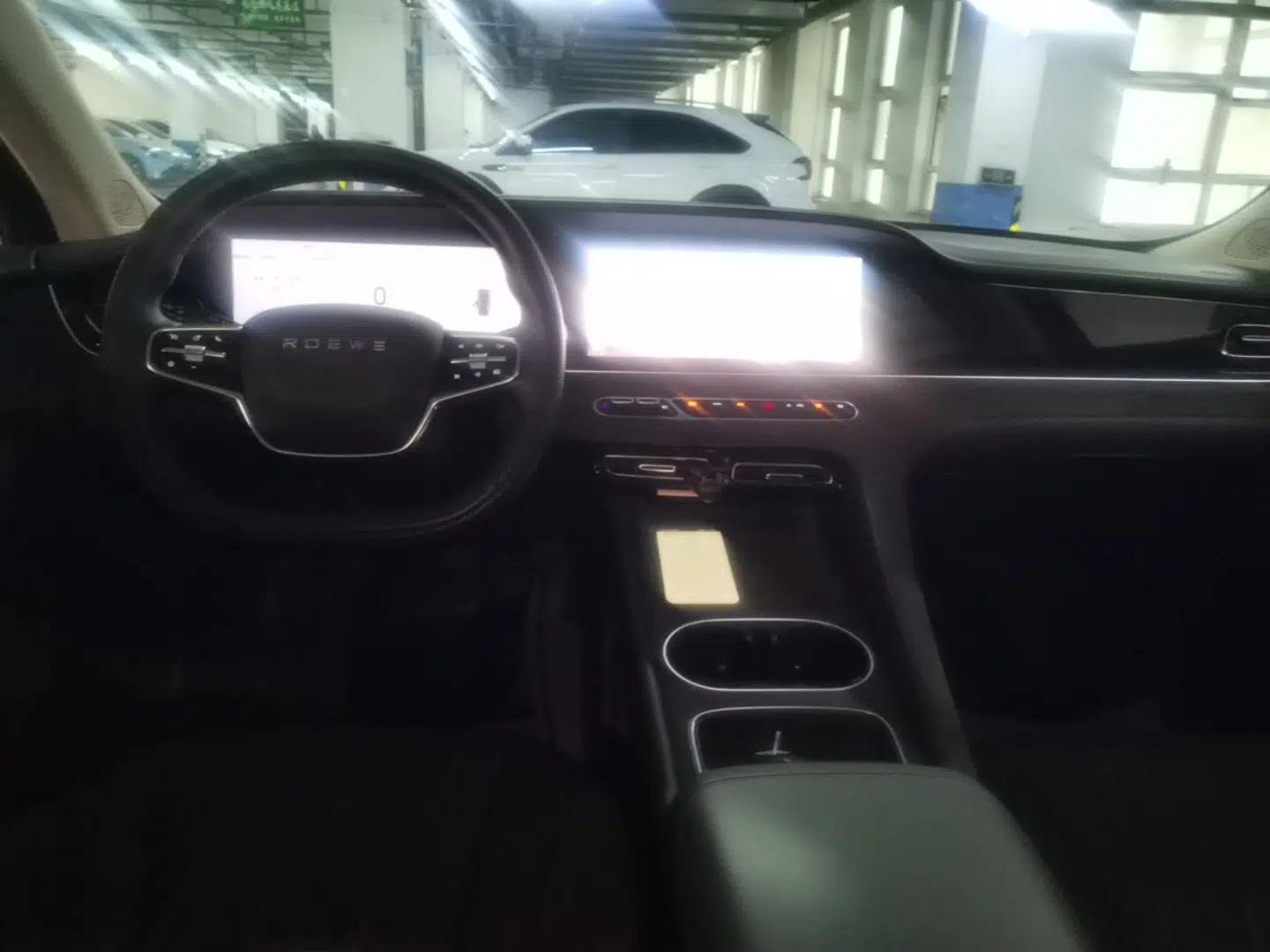 Roewe D7 2023 DMH 125km Excellence Edition — миниатюра 13