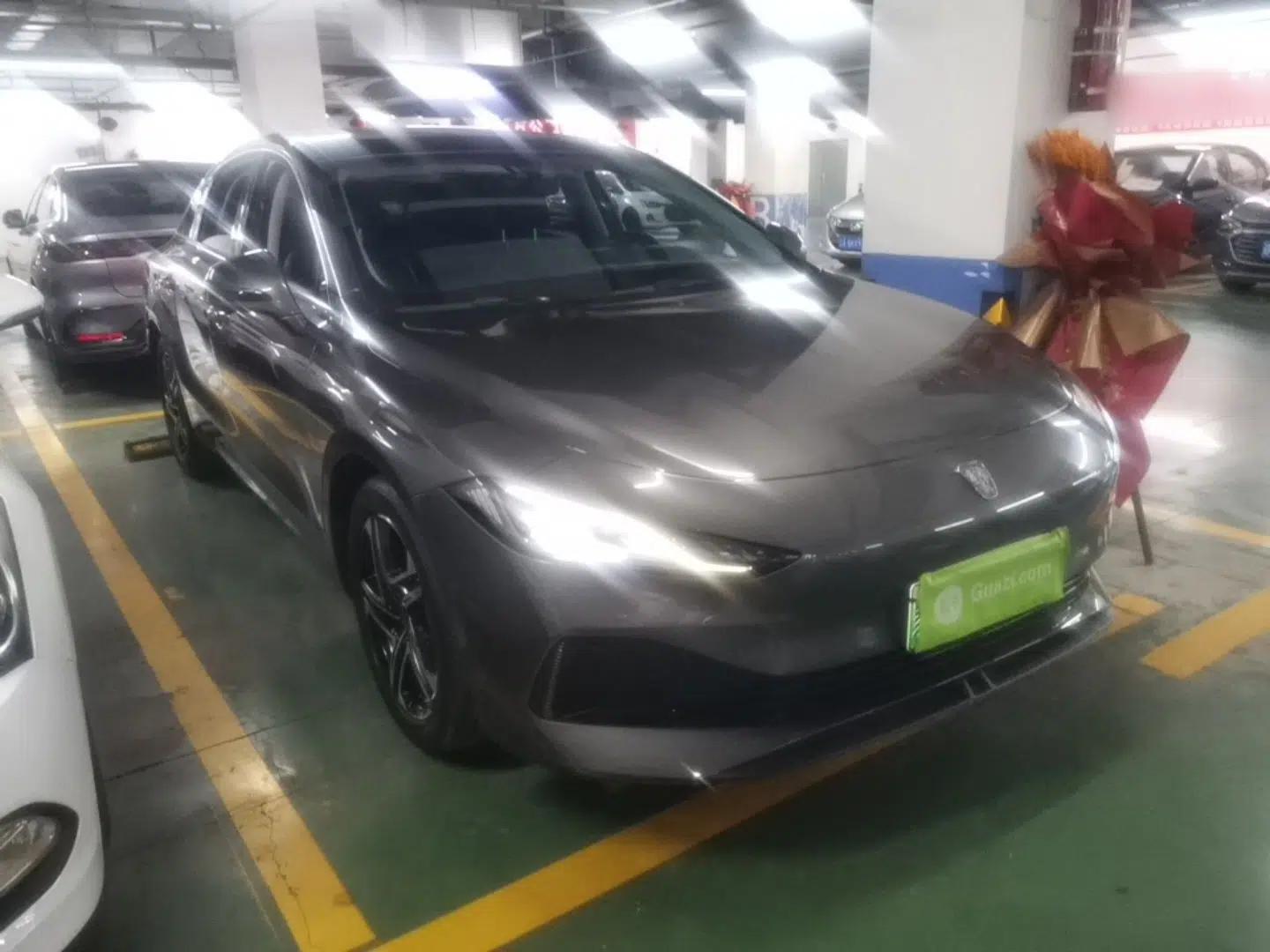 Roewe D7 2023 DMH 125km Excellence Edition — миниатюра 3
