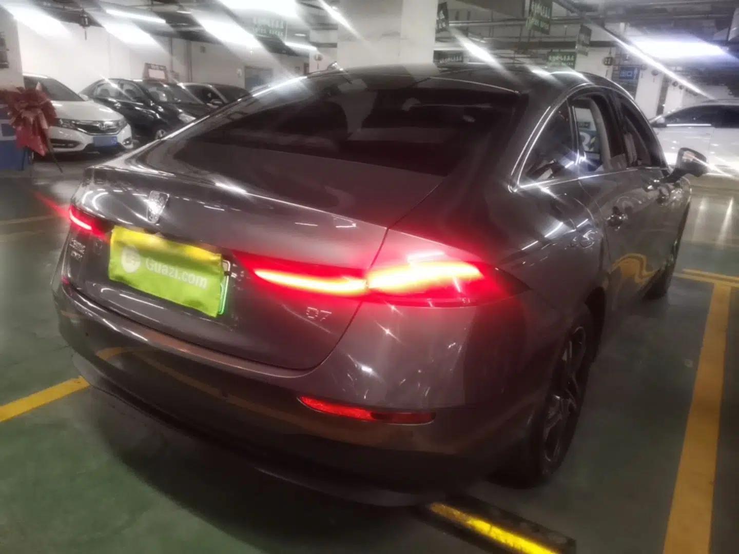 Roewe D7 2023 DMH 125km Excellence Edition — миниатюра 6