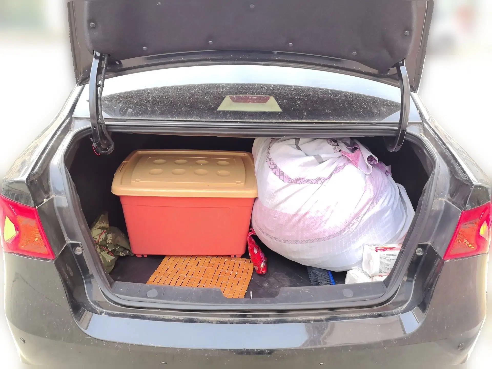 Roewe 350 2013 350S 1.5L Manual Xunchi Edition — миниатюра 20