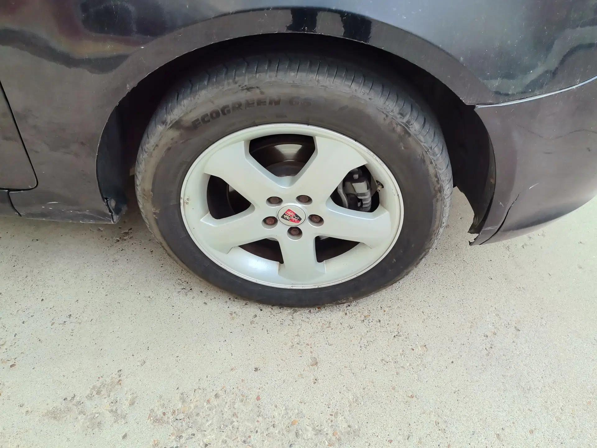Roewe 350 2013 350S 1.5L Manual Xunchi Edition — миниатюра 8