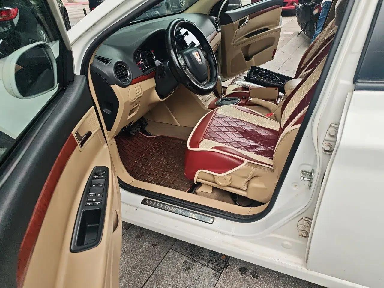 Roewe 350 2011 350S 1.5L Automatic Xunyue Edition — миниатюра 17