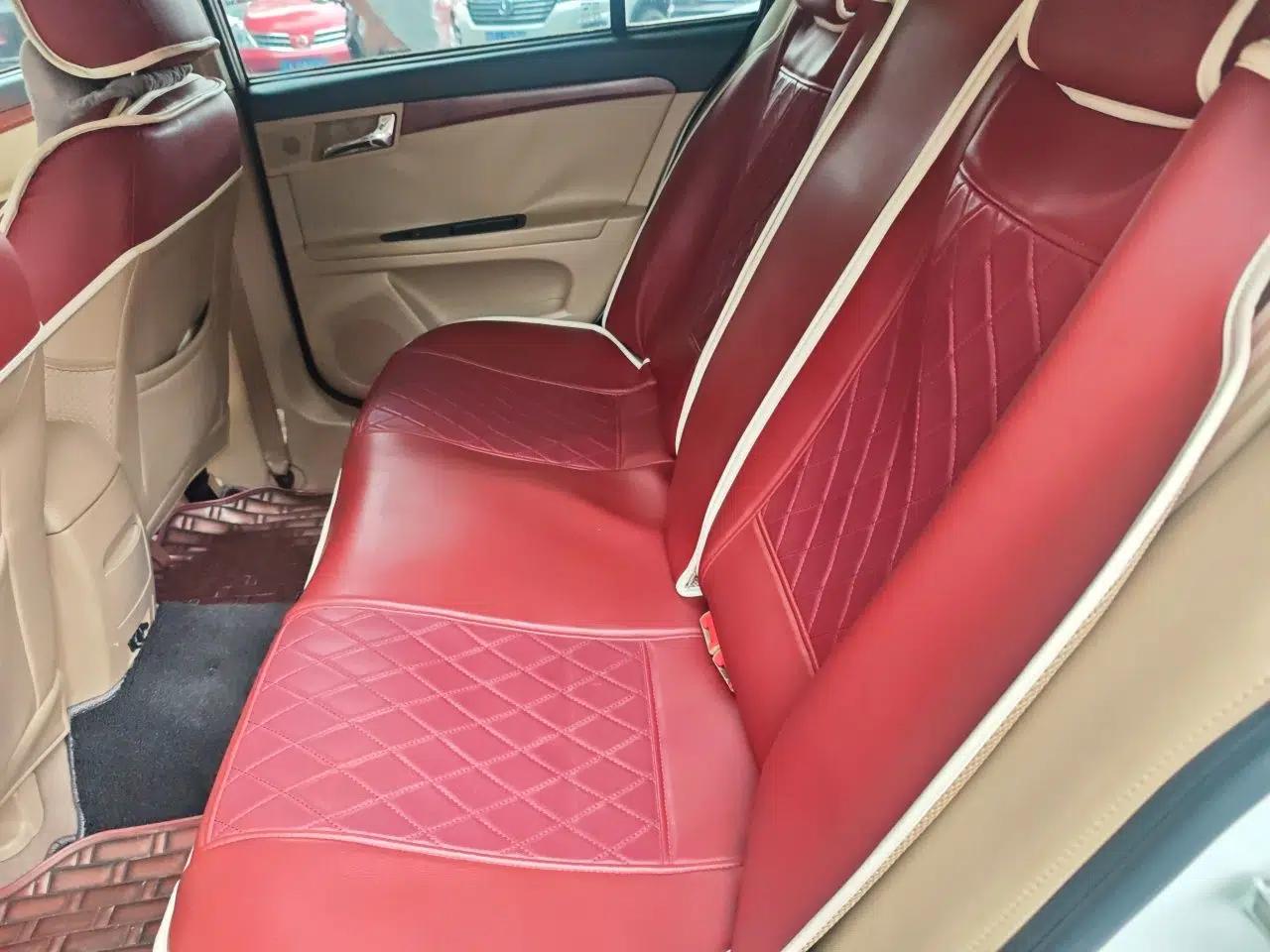 Roewe 350 2011 350S 1.5L Automatic Xunyue Edition — миниатюра 18