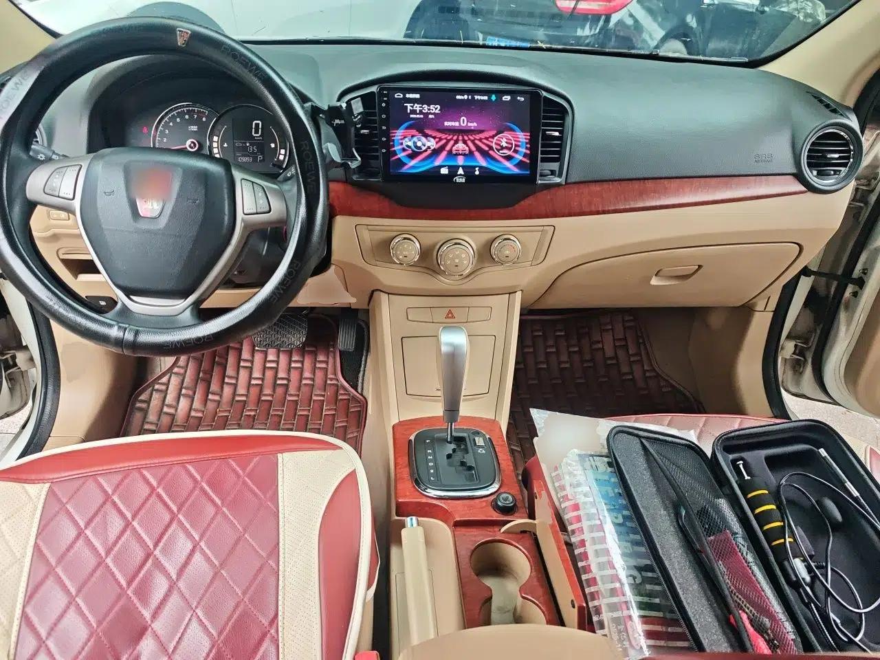 Roewe 350 2011 350S 1.5L Automatic Xunyue Edition — миниатюра 10