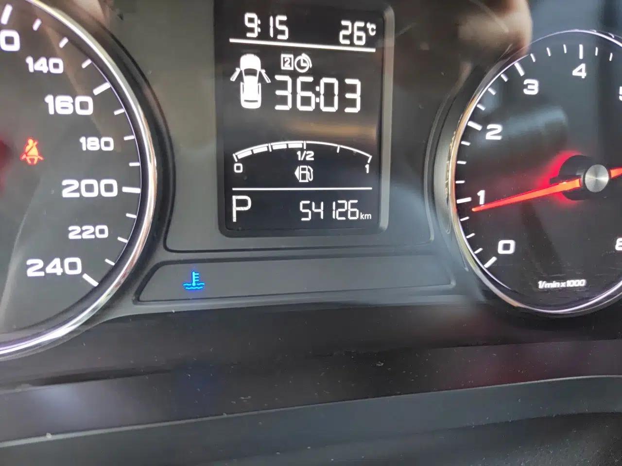 Roewe i6 2018 20T Automatic Flagship Edition — миниатюра 13