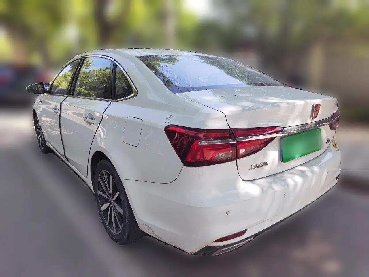 Roewe i6 2018 20T Automatic Flagship Edition — миниатюра 4