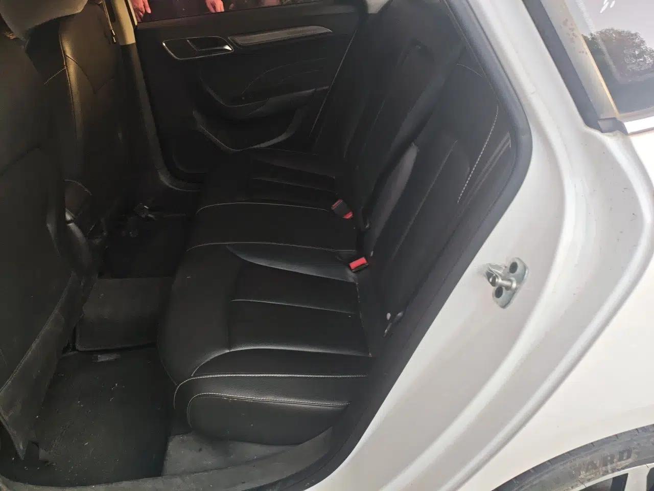 Roewe i6 2018 20T Automatic Flagship Edition — миниатюра 18