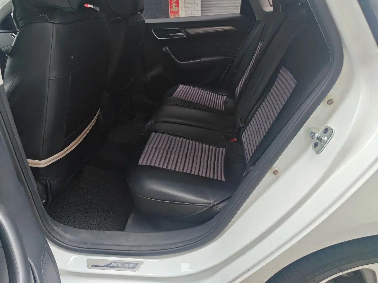 Roewe i6 2020 PLUS 1.6L CVT 4G Connected Glory Flagship Edition — миниатюра 18