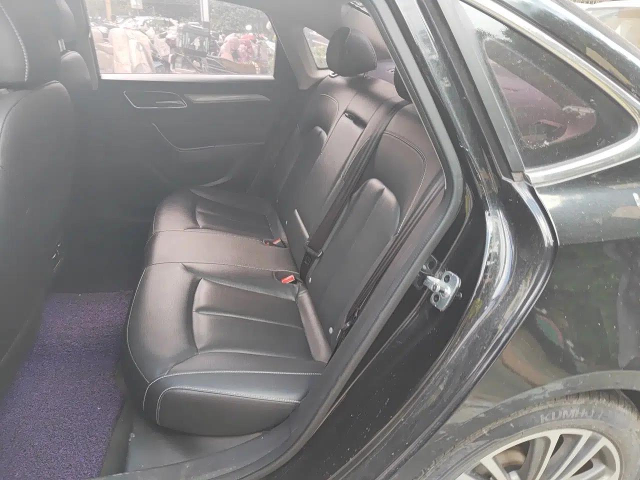Roewe i6 2019 PLUS 1.6L CVT 4G Connected Flagship Deluxe Edition — миниатюра 18