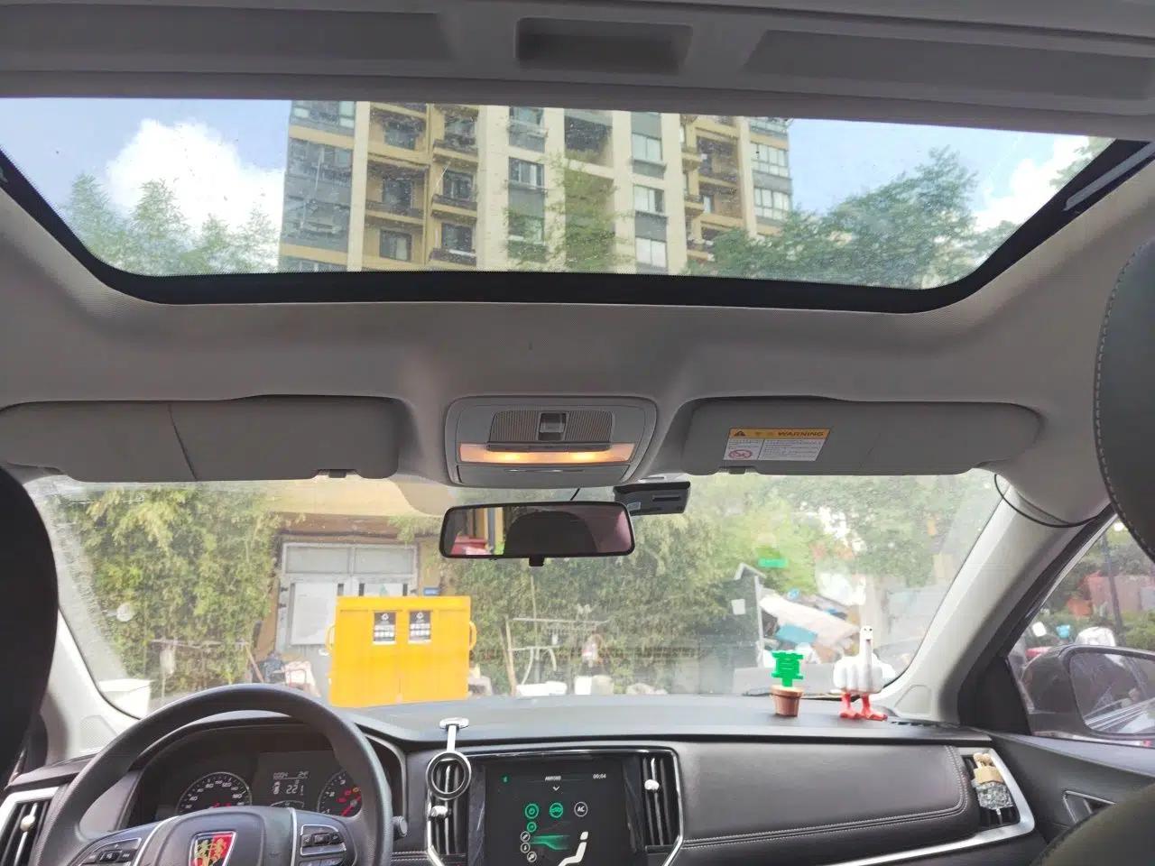 Roewe i6 2019 PLUS 1.6L CVT 4G Connected Flagship Deluxe Edition — миниатюра 19