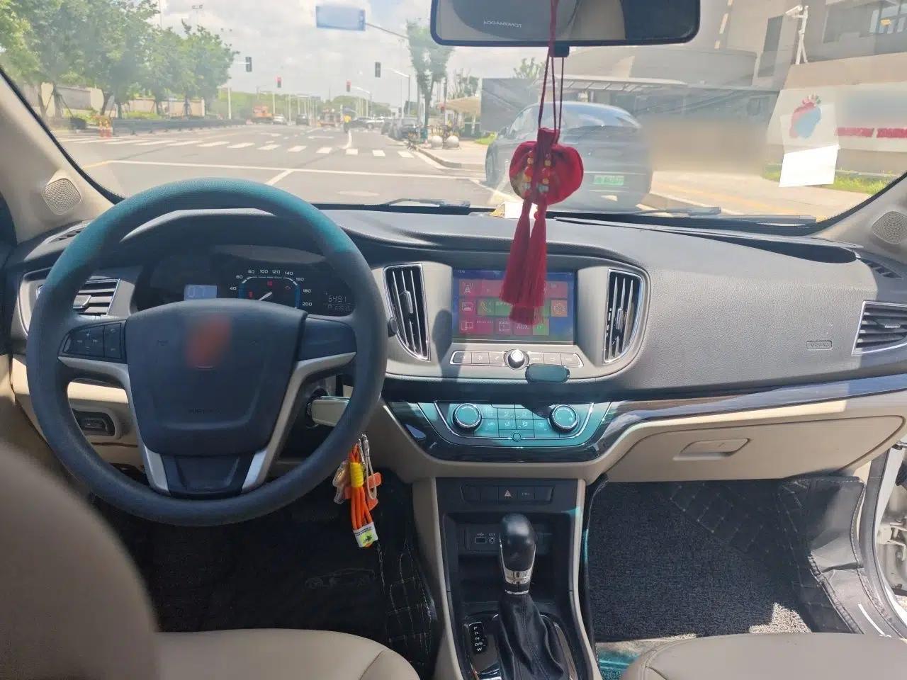 Roewe 360 2015 1.5L Automatic Luxury Edition — миниатюра 10