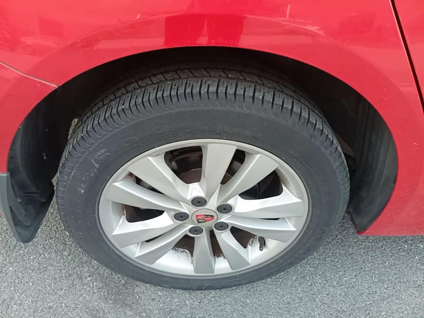 Roewe 360 2015 1.5L Automatic Luxury Edition — миниатюра 10