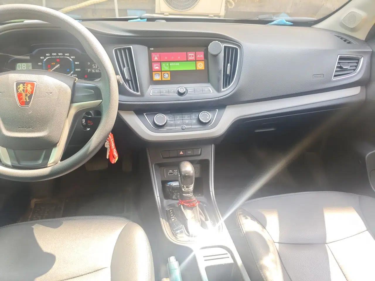 Roewe 360 2016 1.5L Automatic Smart Screen Version — миниатюра 14