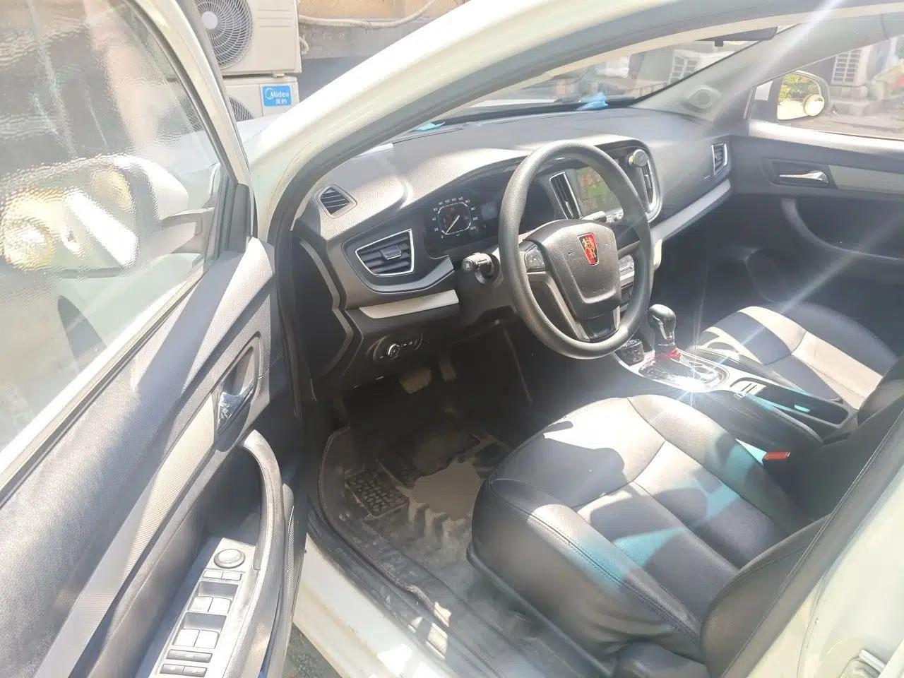 Roewe 360 2016 1.5L Automatic Smart Screen Version — миниатюра 17