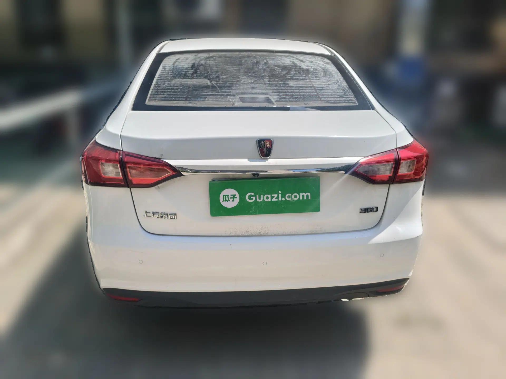 Roewe 360 2016 1.5L Automatic Smart Screen Version — миниатюра 5