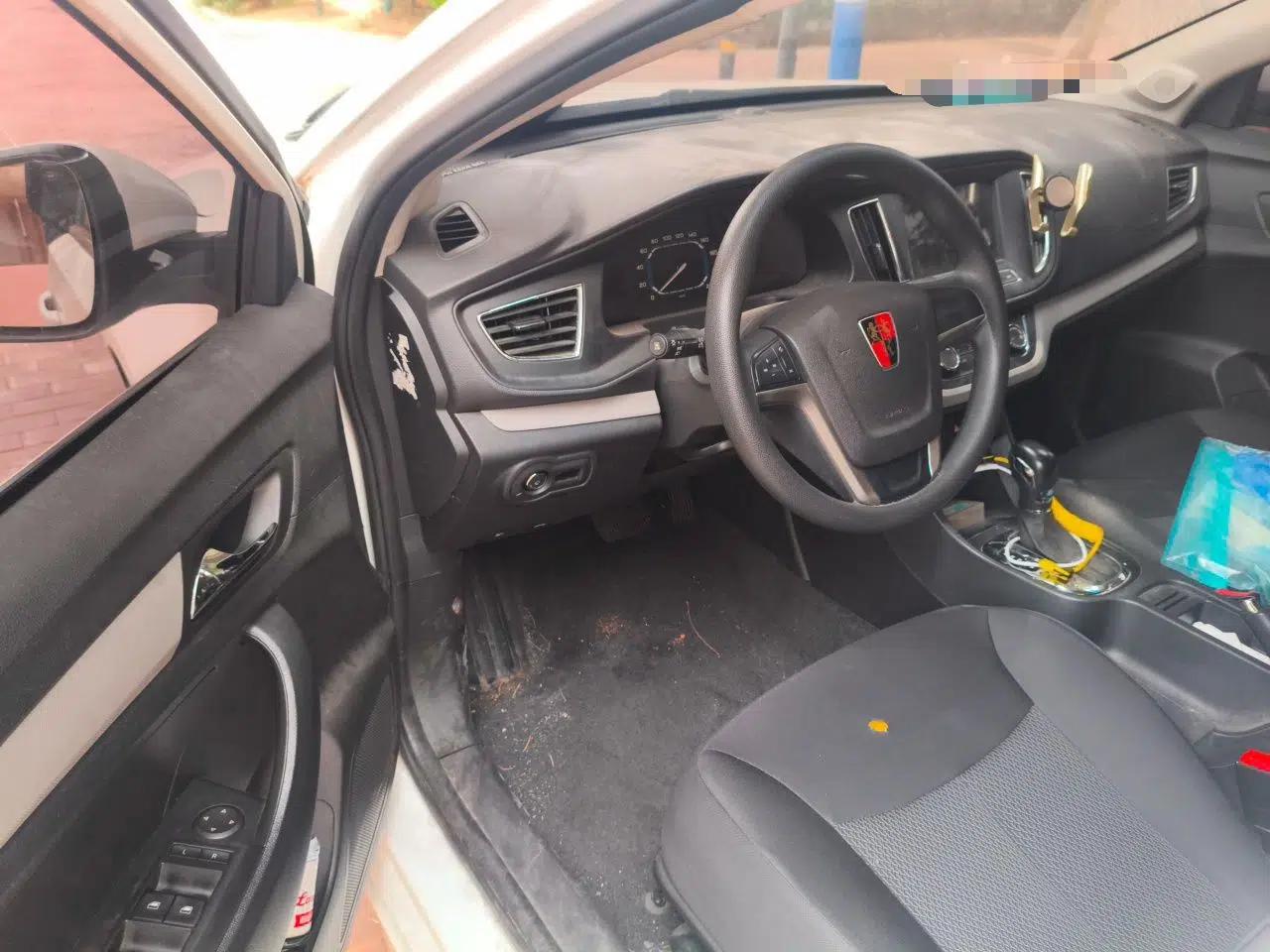 Roewe 360 2017 1.5L Automatic Smart Screen Version — миниатюра 13