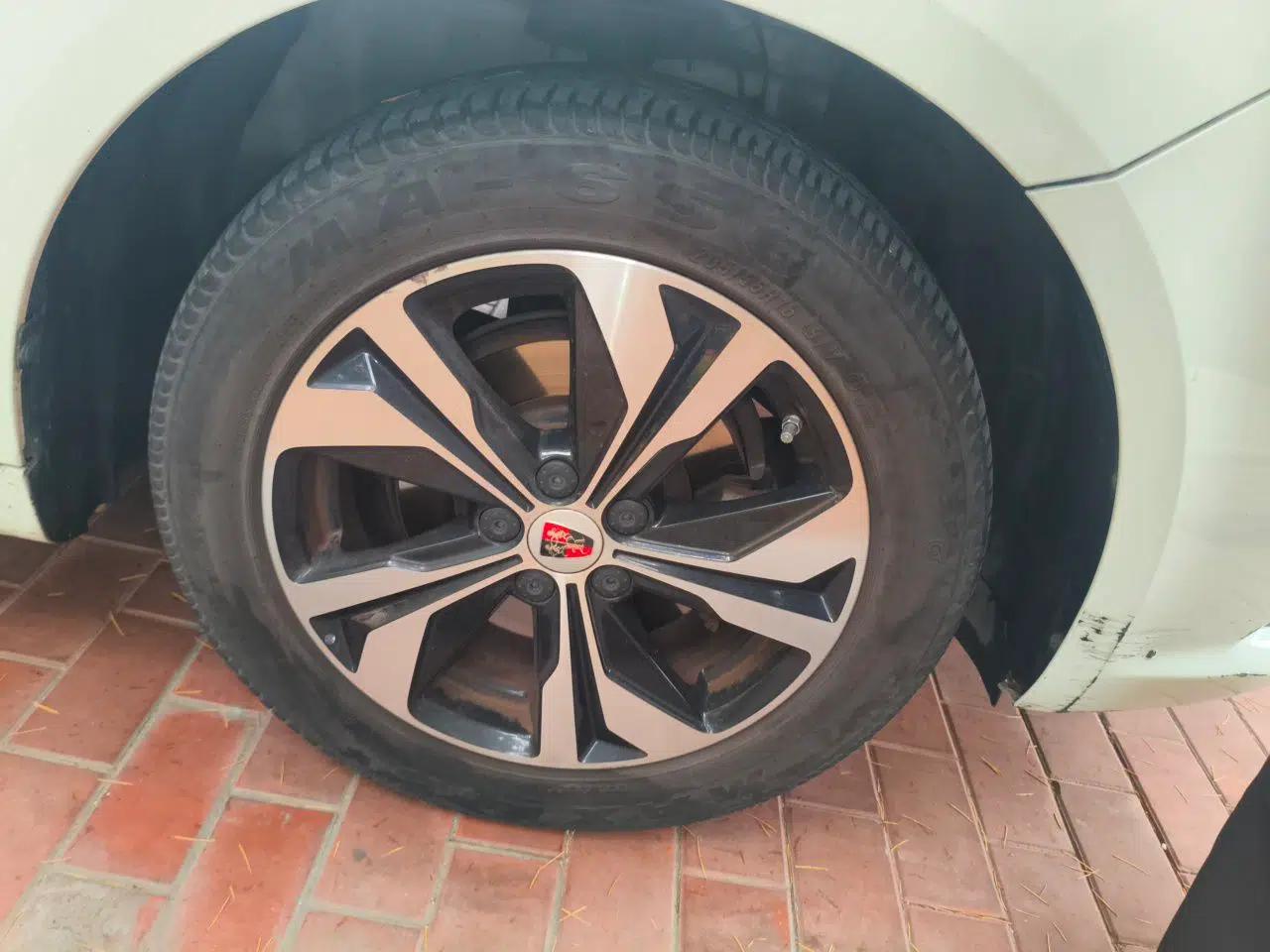 Roewe 360 2017 1.5L Automatic Smart Screen Version — миниатюра 5