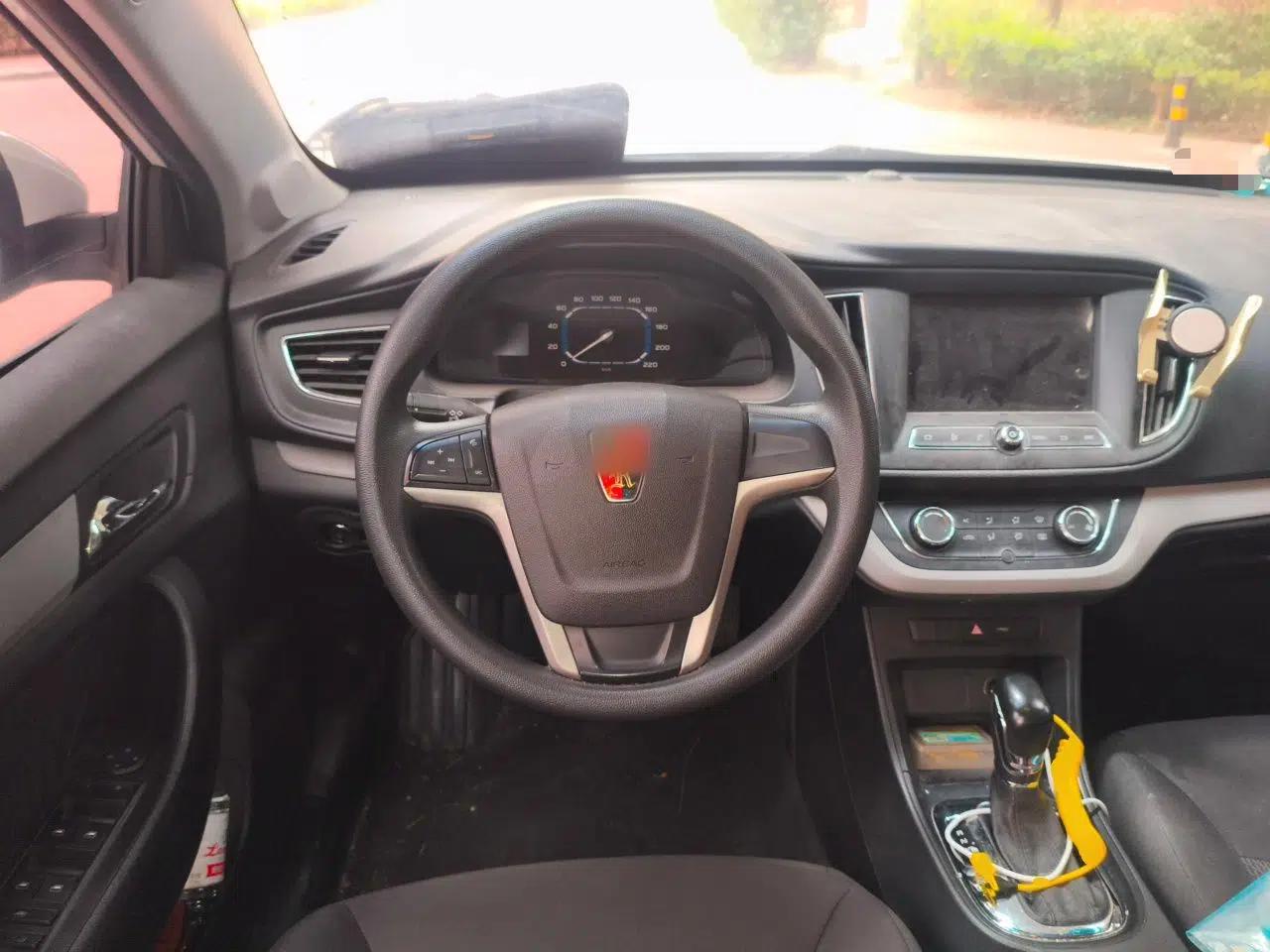 Roewe 360 2017 1.5L Automatic Smart Screen Version — миниатюра 7