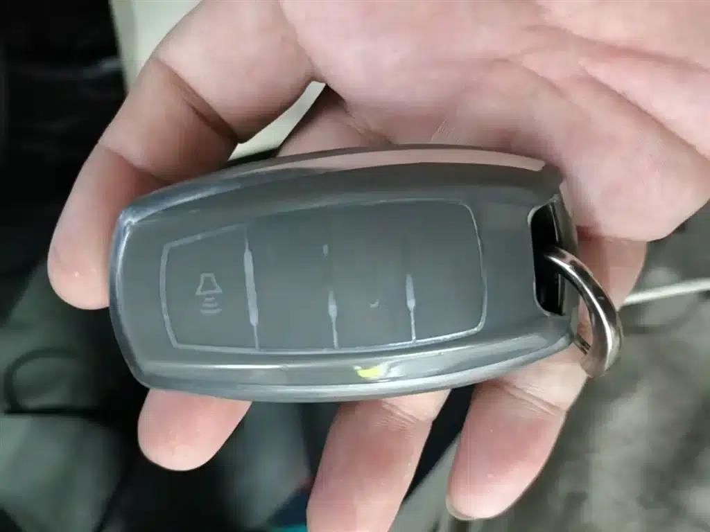 ORA White Cat 2020 360km Luxury Edition — миниатюра 9