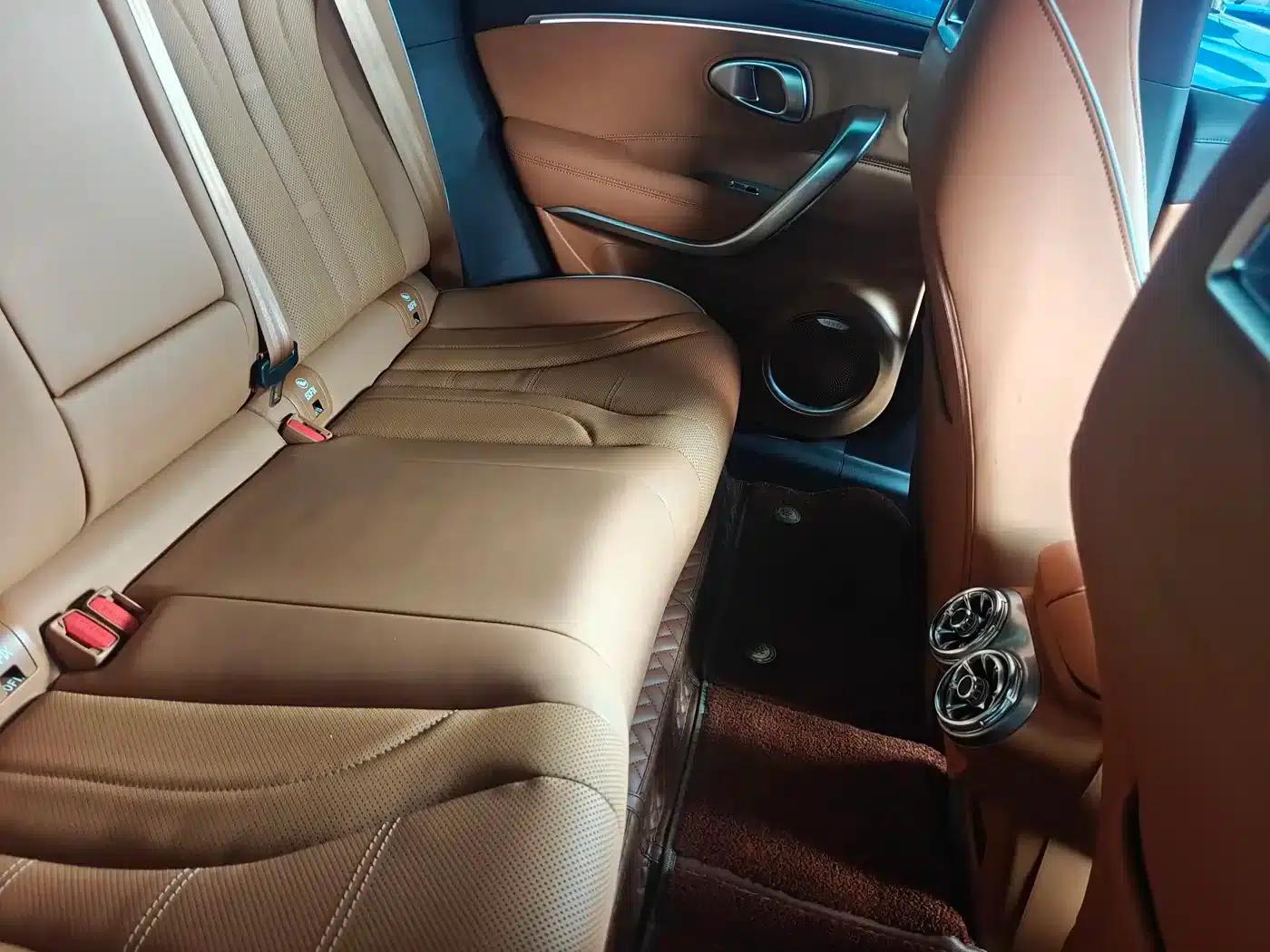 ORA Lightning Cat 2022 555km Luxury Edition — миниатюра 7