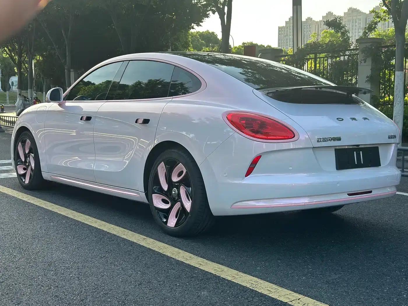 ORA Lightning Cat 2022 555km Premium Edition — миниатюра 3