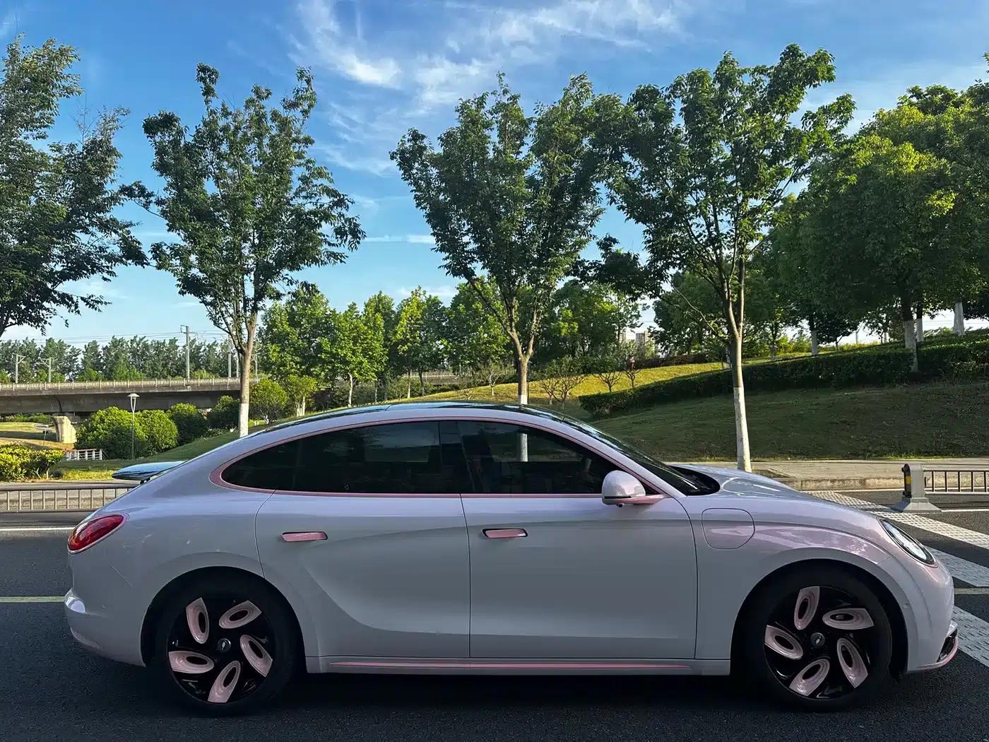 ORA Lightning Cat 2022 555km Premium Edition — миниатюра 6