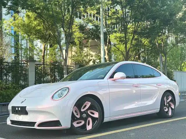 ORA Lightning Cat 2022 555km Premium Edition