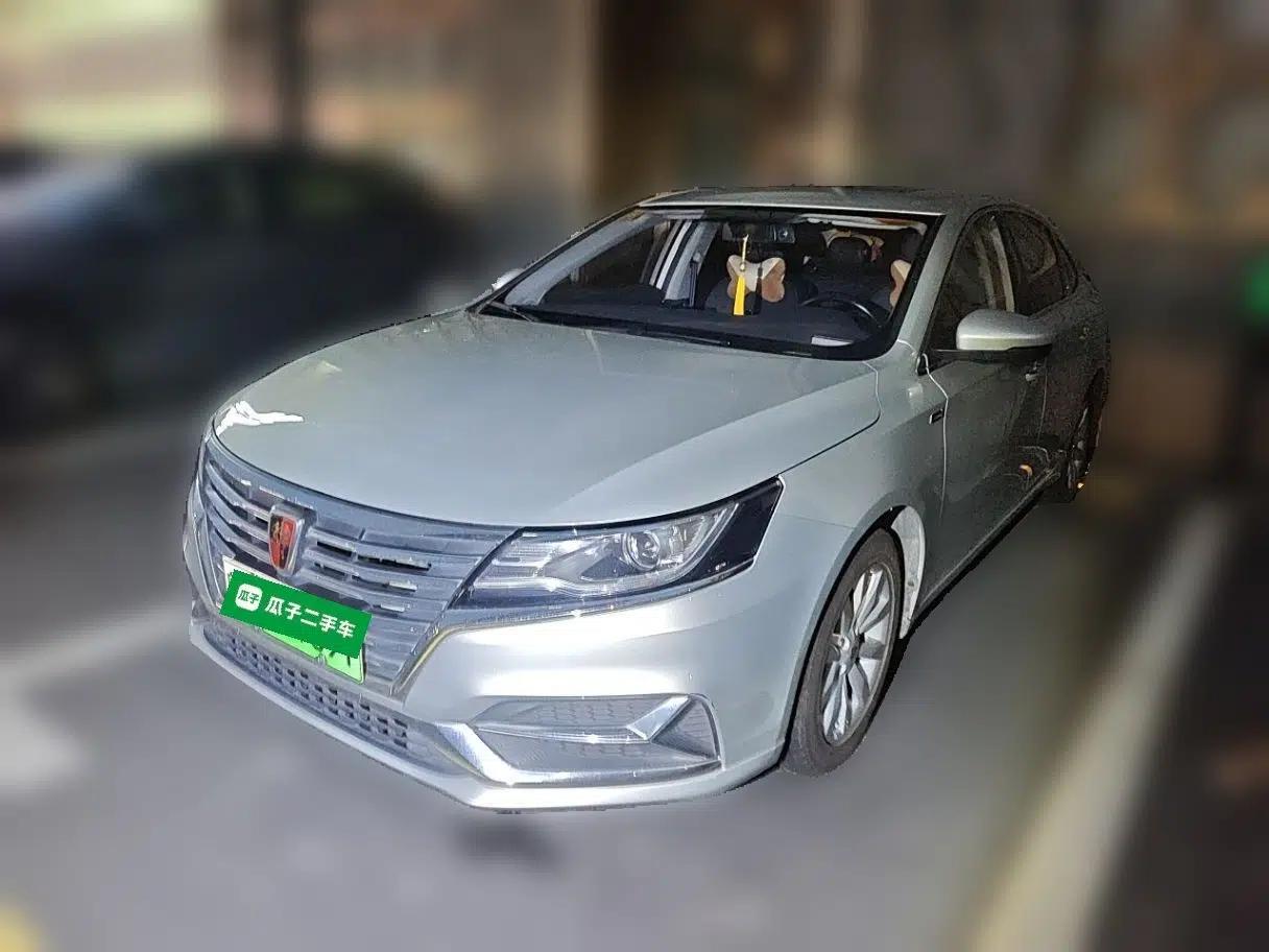 Roewe i6 New Energy 2017 45T Hybrid Connect & Smart Enjoyment Edition — миниатюра 1