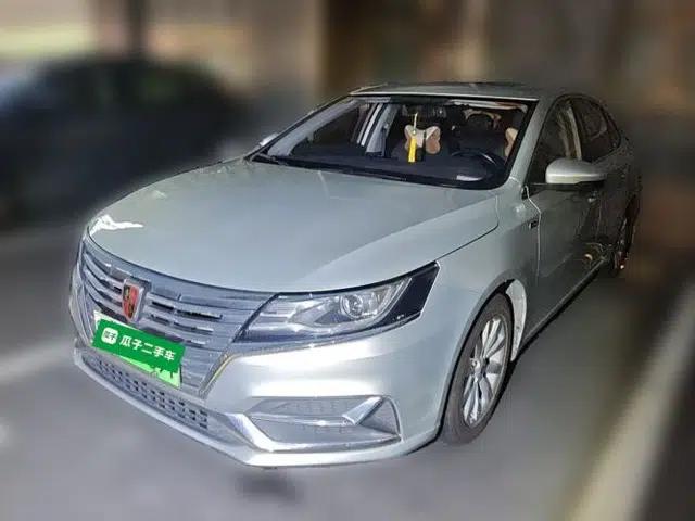 Roewe i6 New Energy 2017 45T Hybrid Connect & Smart Enjoyment Edition