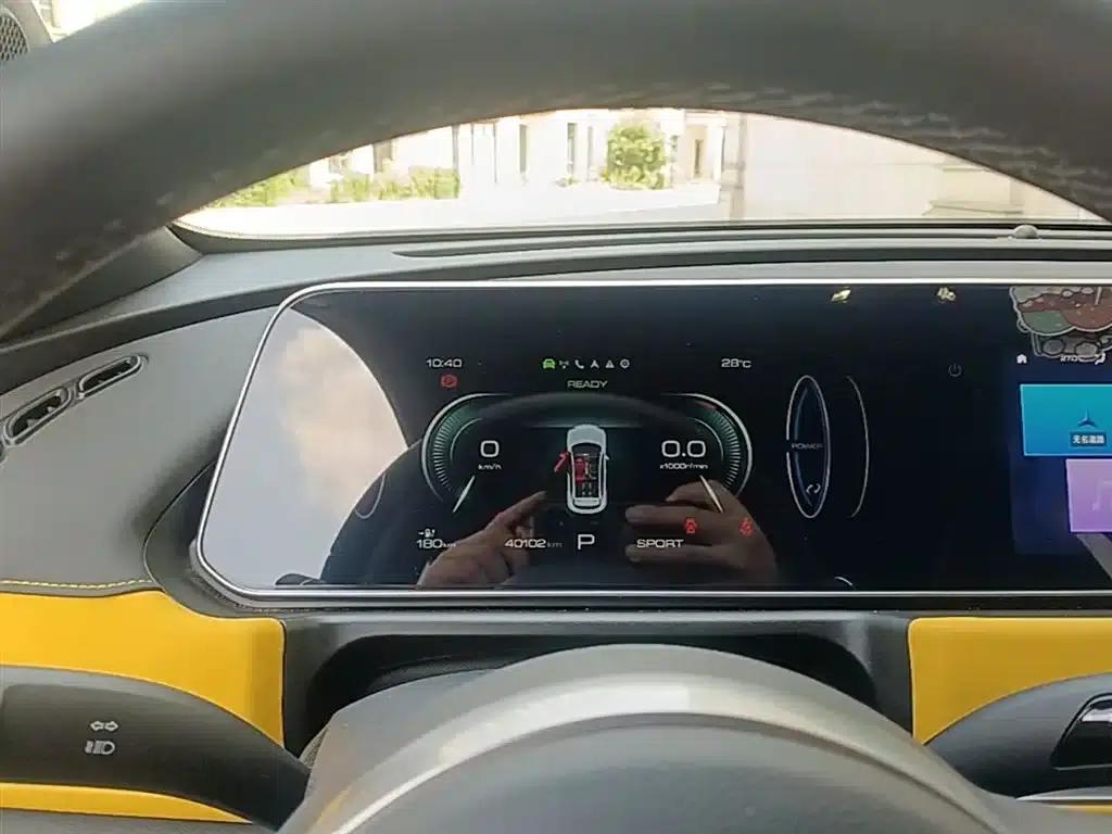 ORA Good Cat GT 2023 Magnolia Edition, 401km/h, Premium Model — миниатюра 12