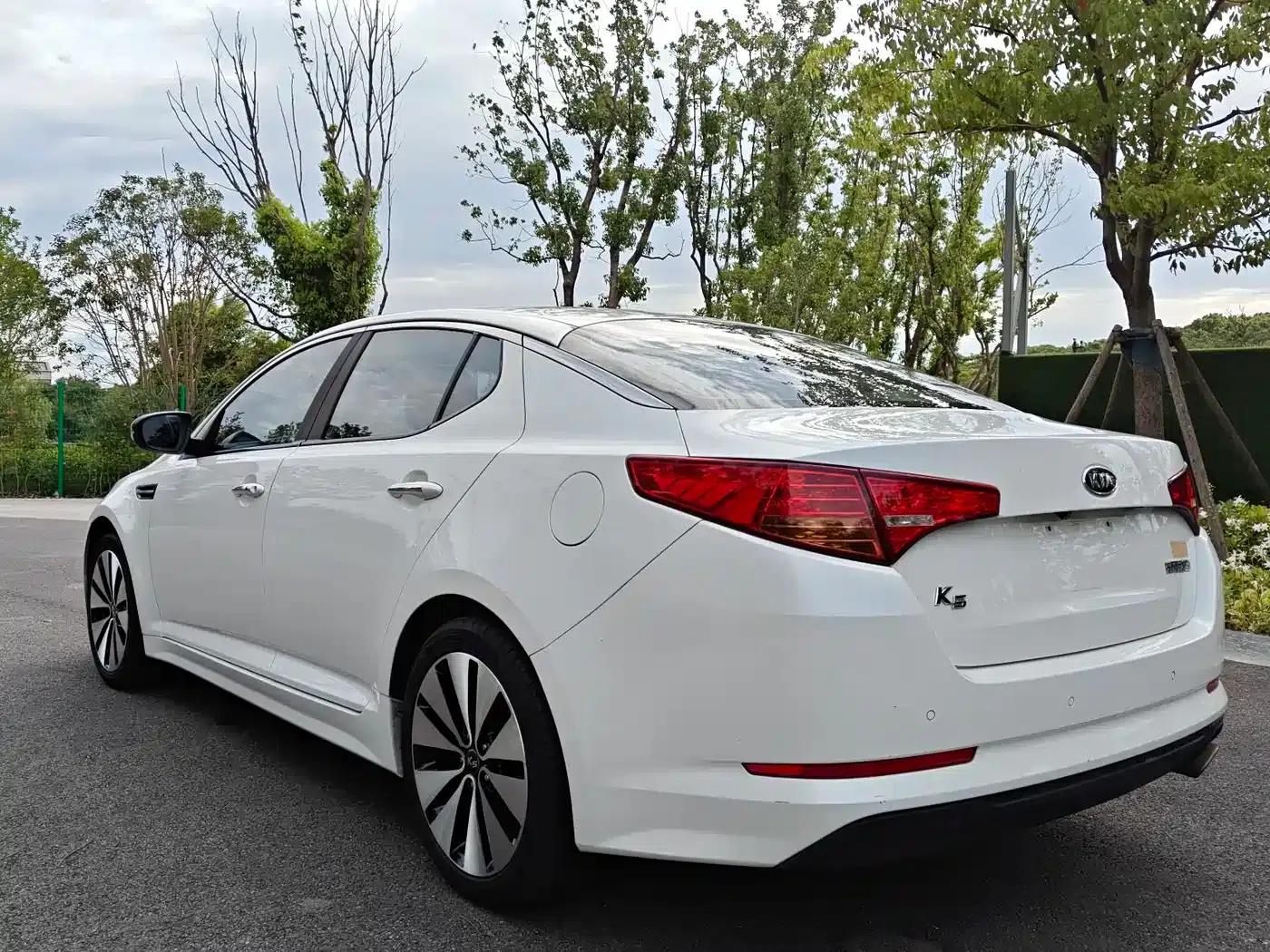Kia K5 2012 2.0L Automatic Premium — миниатюра 6
