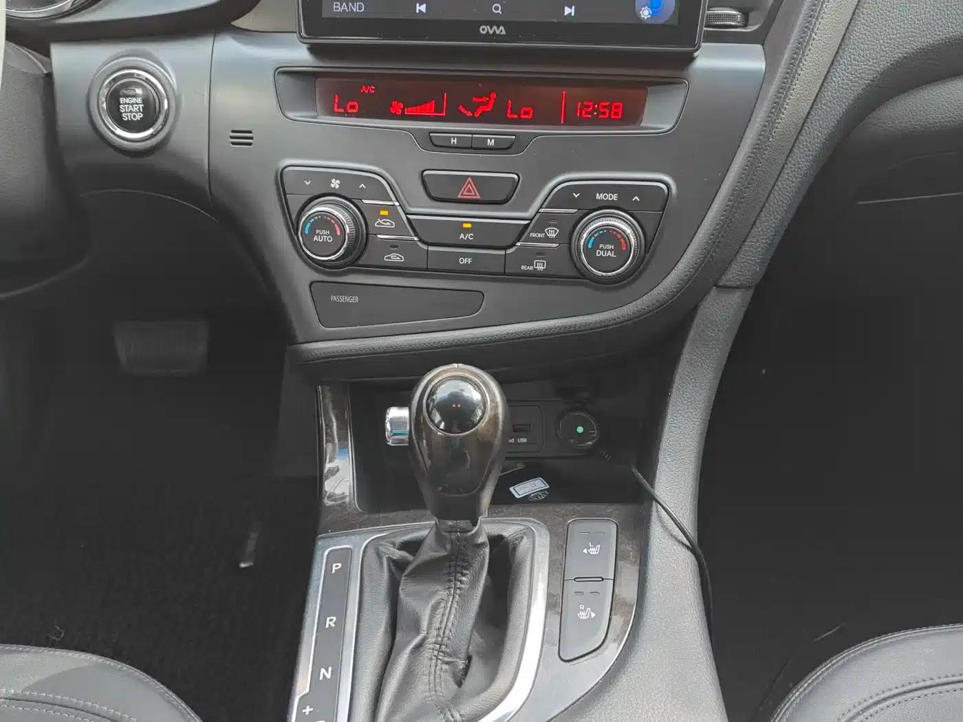 Kia K5 2012 2.0L Automatic Premium — миниатюра 10