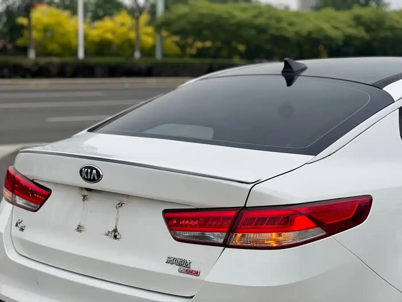 Kia K5 2016 1.6T Automatic LUX — миниатюра 18