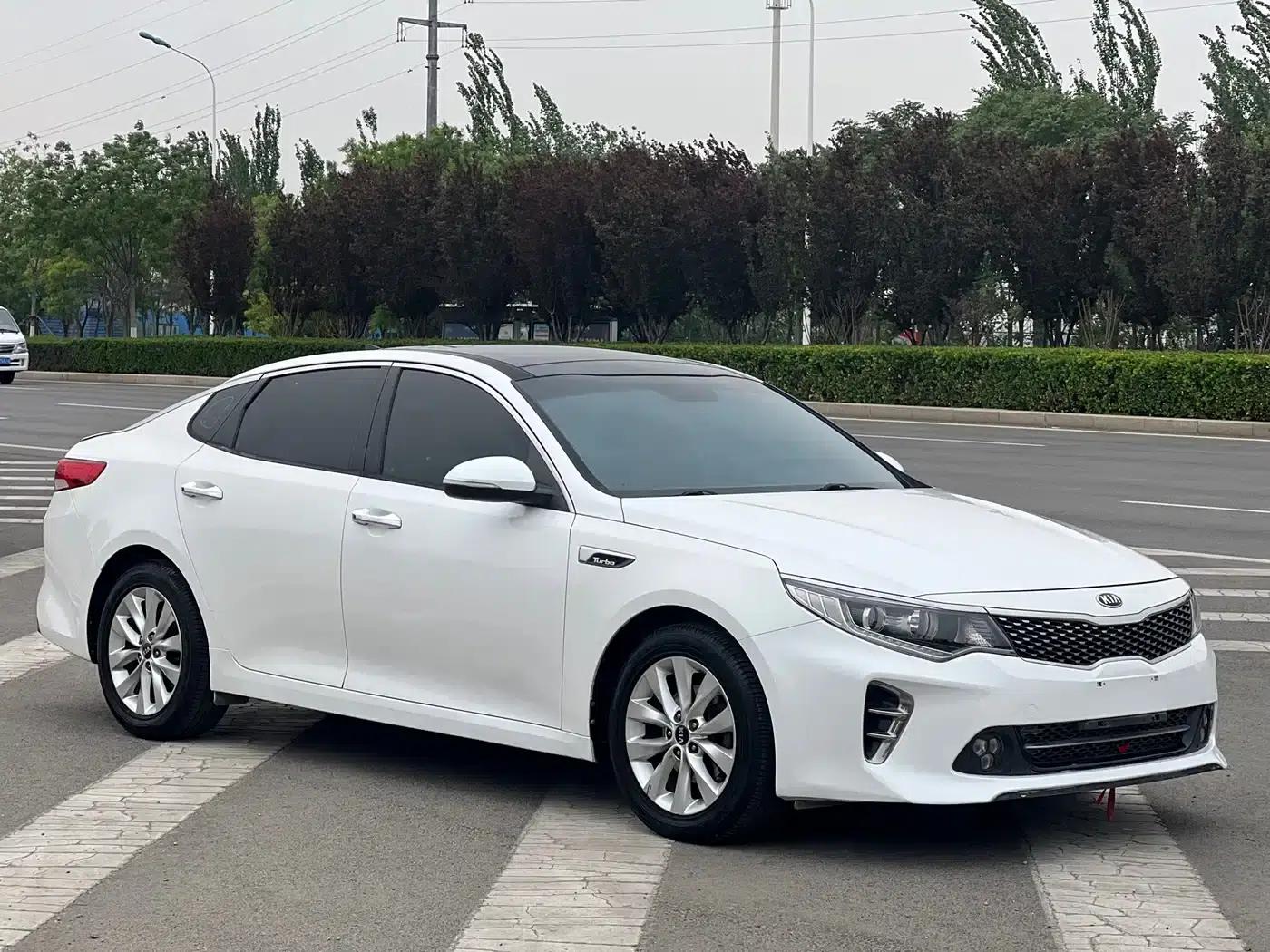 Kia K5 2016 1.6T Automatic LUX — миниатюра 3