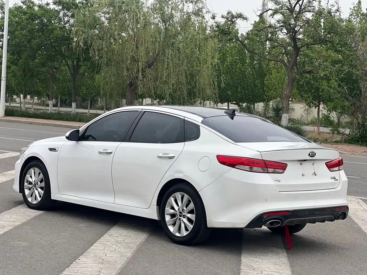Kia K5 2016 1.6T Automatic LUX — миниатюра 22
