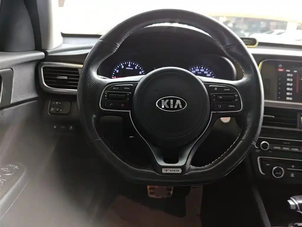 Kia K5 2016 1.6T Automatic LUX — миниатюра 11