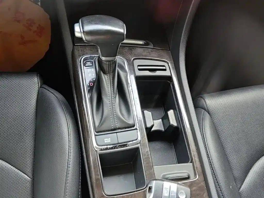 Kia K5 2016 1.6T Automatic LUX — миниатюра 14