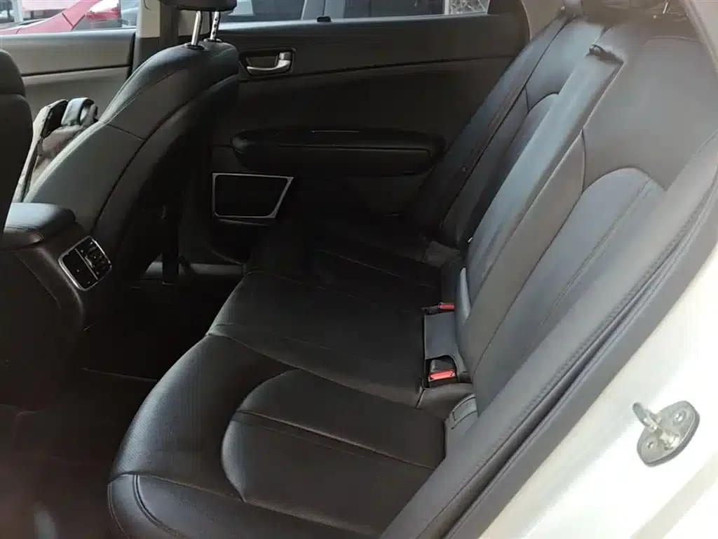 Kia K5 2016 1.6T Automatic LUX — миниатюра 17